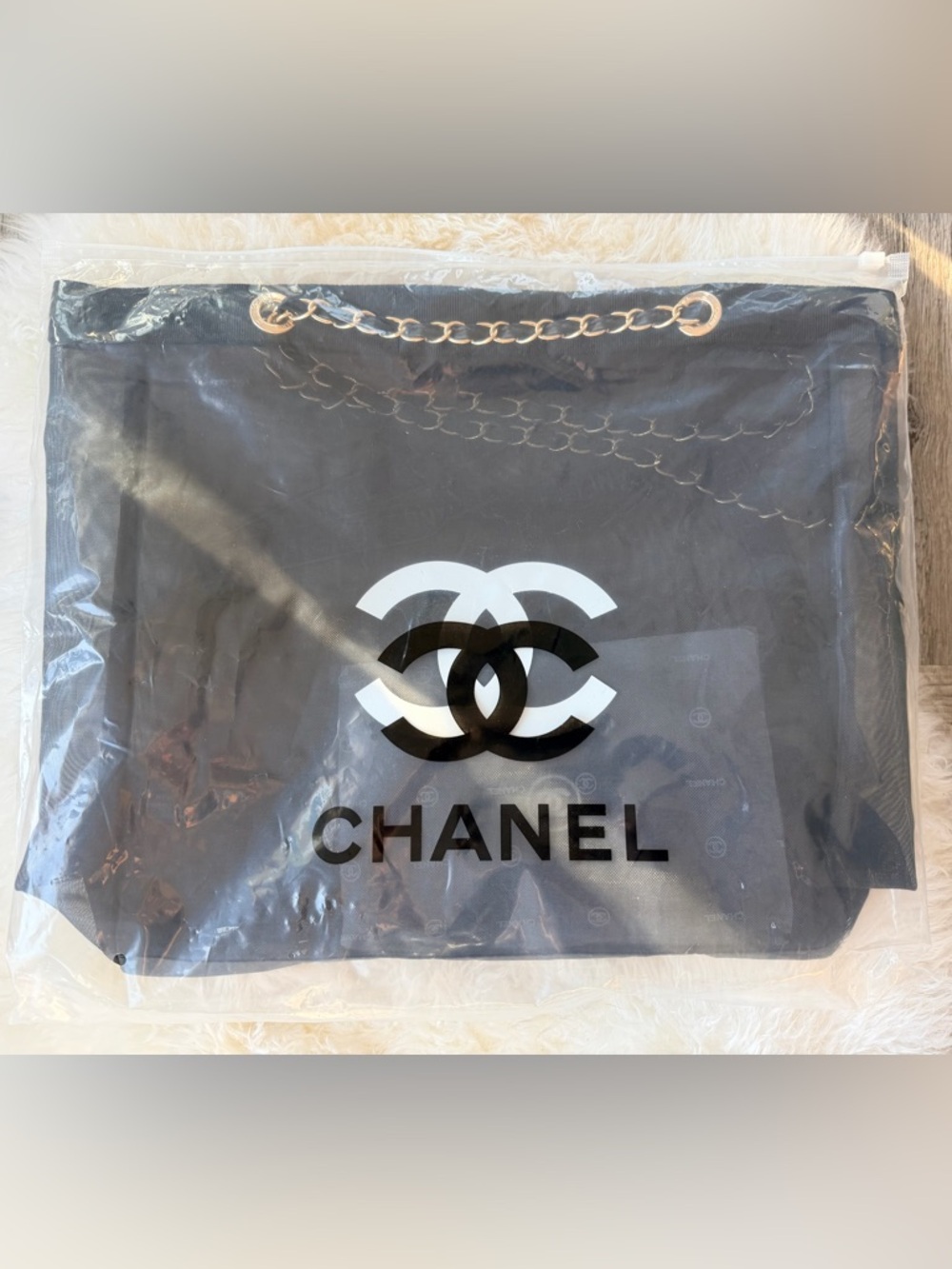BRAND NEW Chanel Beaute Black Mesh Bag w Gold Chain & Matching Mesh Pouch - Picture 3 of 16